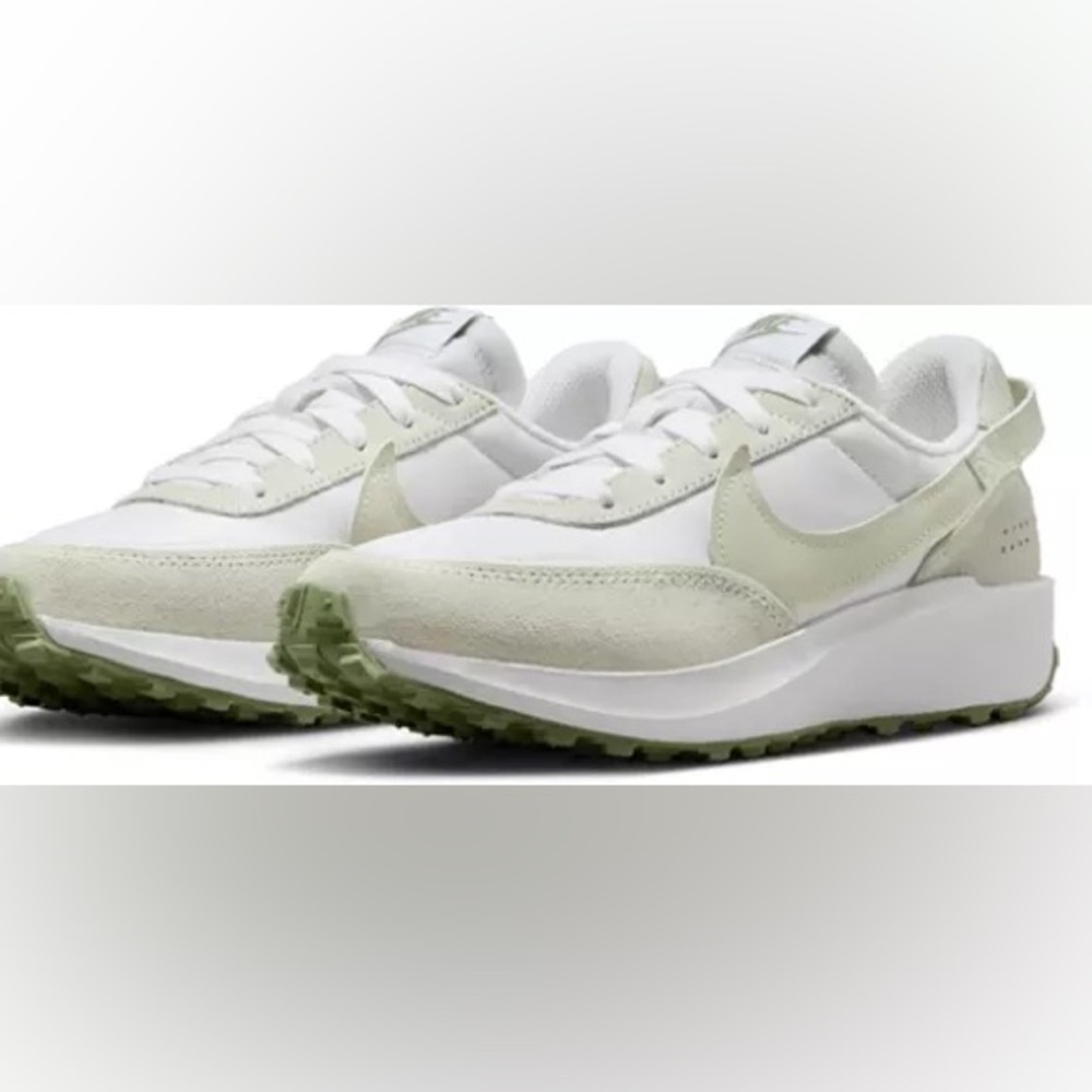 Nike Women's Waffle Debut Shoes size 8.5